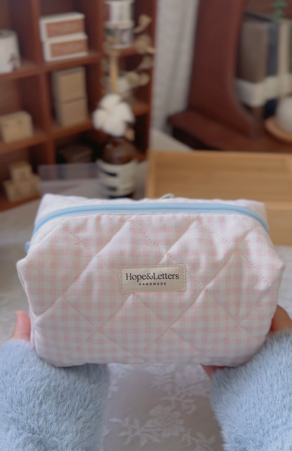 (NEW) Hopeless Romantic - Blush & Bloom Make up bag