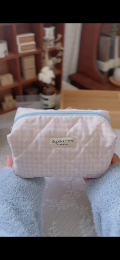 (NEW) Hopeless Romantic - Blush & Bloom Make up bag